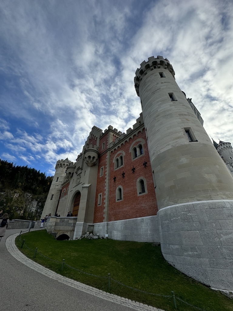 【德國】新天鵝堡,迪士尼灰姑娘的城堡原型 【德國】新天鵝堡,迪士尼灰姑娘的城堡原型