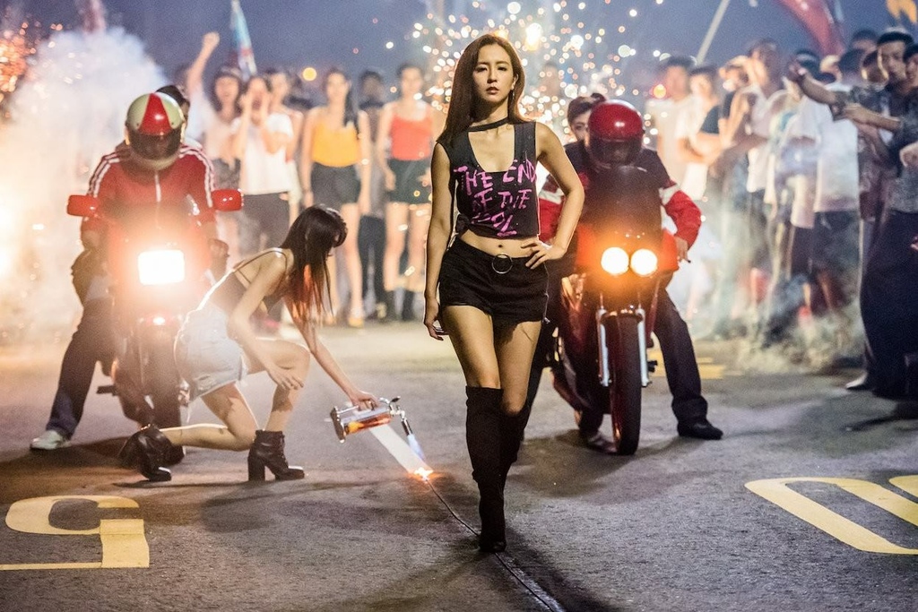 【 鬥魚｜等你回家 】影評：寫實灰調的年少之愛