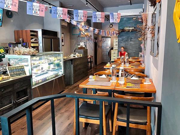 相片 2020-7-31 下午11 43 13 相片 2020-7-31 下午11 43 13