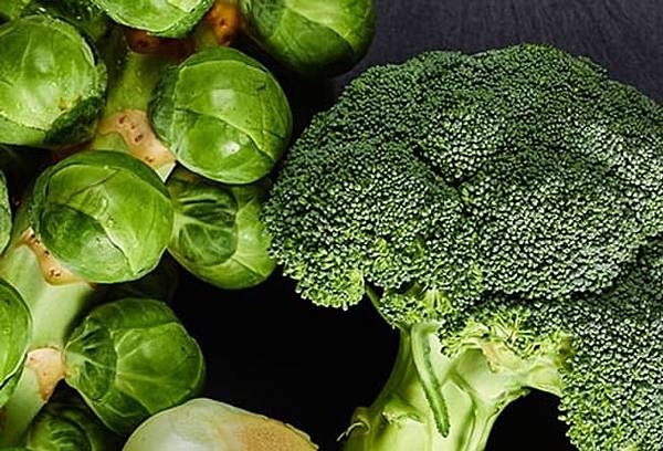 493ss_getty_rf_broccoli_brussel_sprouts.jpg