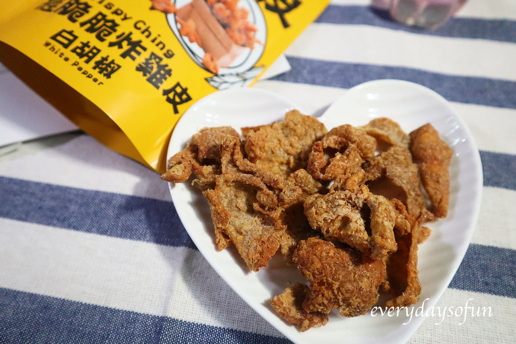 使用100純正雞皮現炸製作的系列 使用100純正雞皮現炸製作的系列