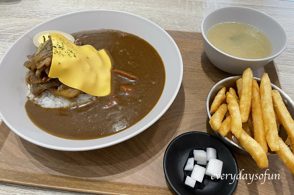 梅花豬壽喜燒厚咖哩飯 梅花豬壽喜燒厚咖哩飯