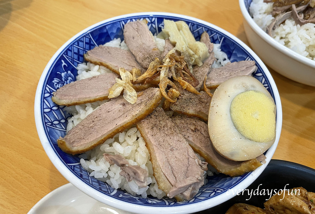 鴨肉片飯