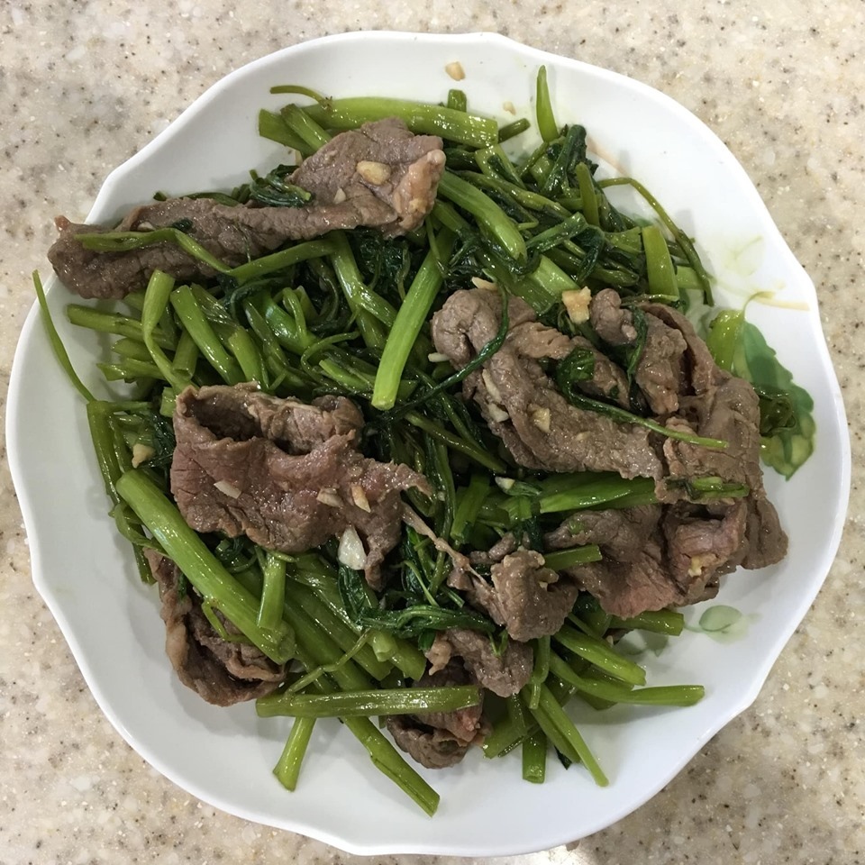 牛肉空心菜1.jpg 牛肉空心菜1.jpg