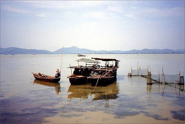 太湖之4 1990.7.20.jpg