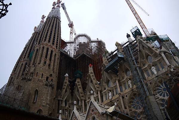 Flat 135/愛穿搭 西班牙 巴賽隆納Barcelona day2 聖家堂 Sagrada Família