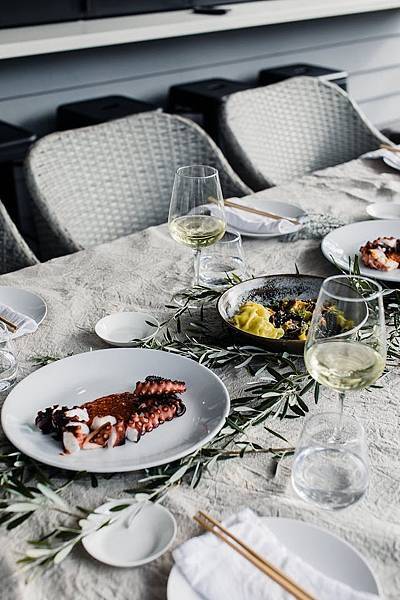 外燴如何在畫廊開幕活動中展現藝術味道？