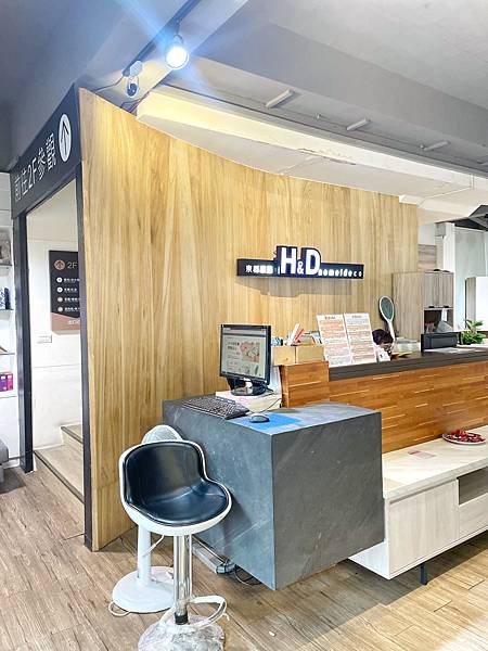 全台多間分店『H&D東稻家居』推薦沙發，也有電動床、獨立筒床