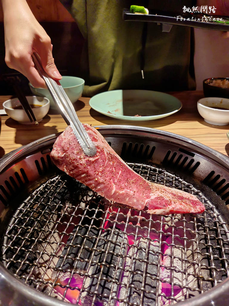 基隆廟口美食｜狸小路燒肉專賣店 基隆廟口店｜日式燒烤推薦｜安格斯牛雙人套餐 飄然問路 (33).png