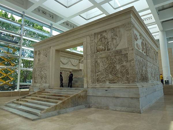 羅馬和平祭壇博物館 (19).JPG