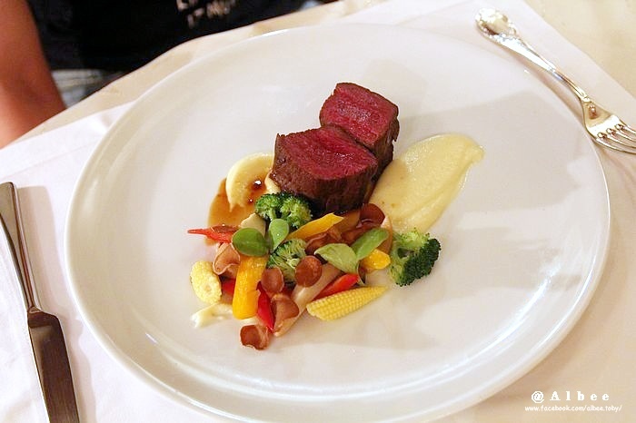 nEO_IMG_IMG_1917.jpg nEO_IMG_IMG_1917.jpg