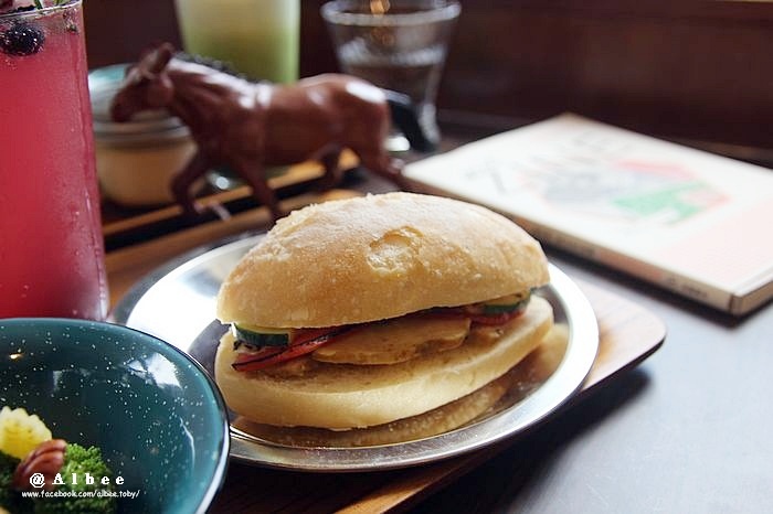 nEO_IMG_IMG_2175.jpg nEO_IMG_IMG_2175.jpg