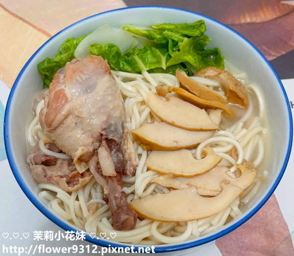 金博家老饕經典系列 紅燒牛肉麵 鮑魚雞腿麵 (10).jpg