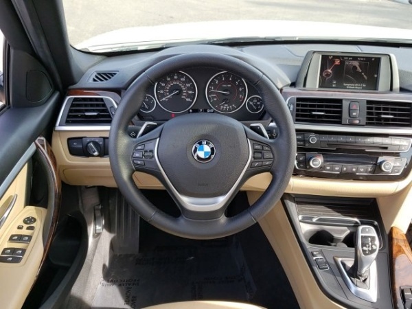 bmw 330 i面板