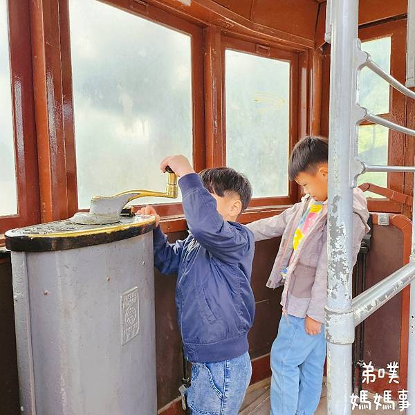 【日本‧東京】免費搭小纜車、看新幹線、山丘城堡溜滑梯│飛鳥山 【日本‧東京】免費搭小纜車、看新幹線、山丘城堡溜滑梯│飛鳥山