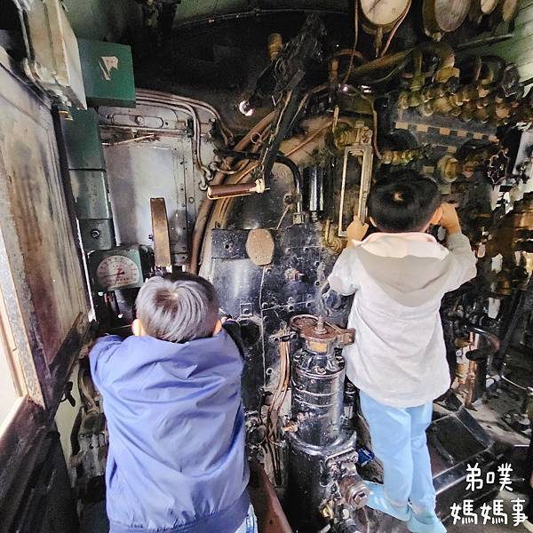 【日本‧東京】免費搭小纜車、看新幹線、山丘城堡溜滑梯│飛鳥山 【日本‧東京】免費搭小纜車、看新幹線、山丘城堡溜滑梯│飛鳥山