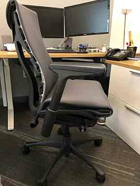 一把辦公椅.jpg 一把辦公椅.jpg