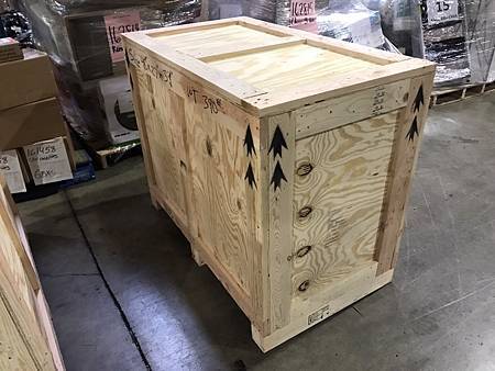 箱子.jpg 箱子.jpg