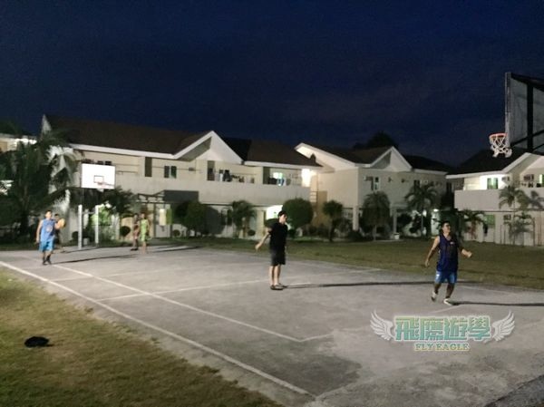 English Fella語言學校第二校區體育館健身房及籃球場