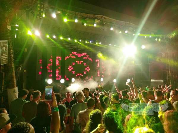 菲律賓長灘島春吶音樂節 4 菲律賓長灘島春吶音樂節