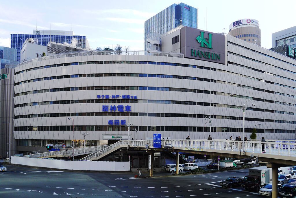 Dai-Hanshin_Building_Osaka_Japan02-r