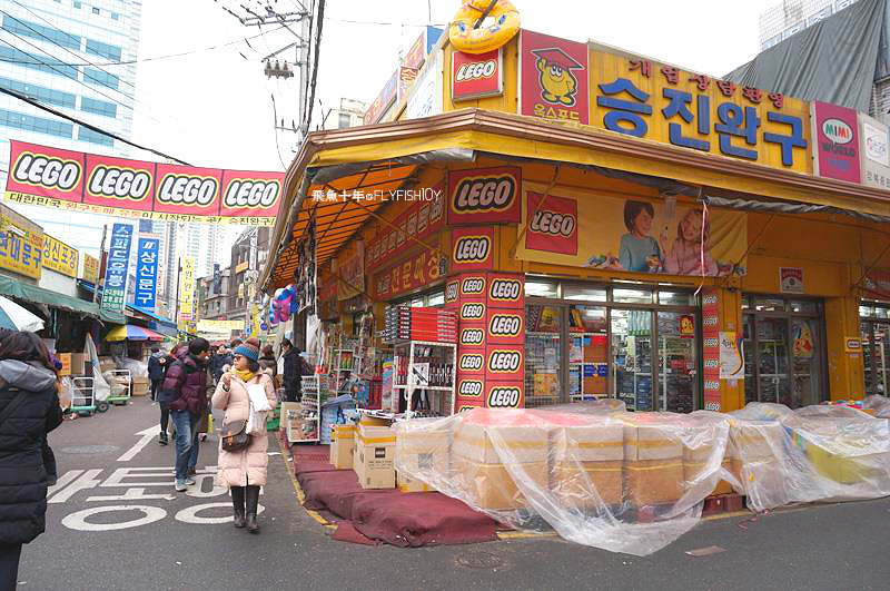 韓國首爾。風物跳蚤市場、韓國街頭的關帝廟:東關王廟(동관왕묘