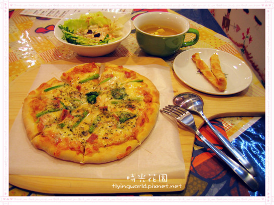 IMG_4807大力水手套餐-pizza+手工麵包+沙拉.jpg