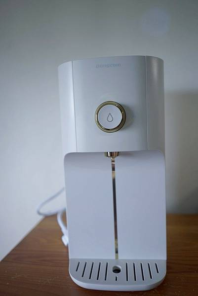 家用或露營用RO飲水機推薦:幫康RO濾凈瞬熱飲水機開箱 免安 家用或露營用RO飲水機推薦:幫康RO濾凈瞬熱飲水機開箱 免安