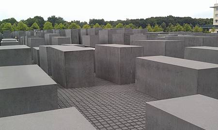 Holocaust Mahnmal 被害猶太人紀念碑
