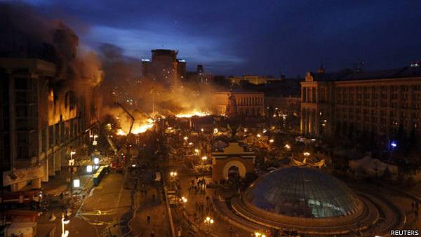 140219070822_cn_kiev_clashes_624x351_reuters