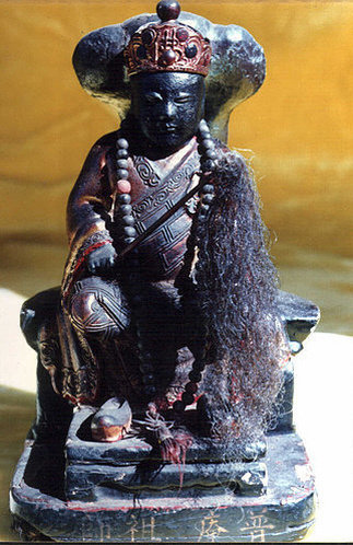 由於  普庵禅师 的神异性,也有道教的道士奉 普庵禅师 为祖师,号称