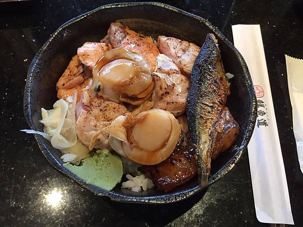 台中 東海鮮魚道海鮮丼飯喜歡吃生魚片丼飯的朋友不能錯過 易遊味盡 美食旅行寵物保養 痞客邦 台中 東海鮮魚道海鮮丼飯喜歡吃生魚片丼飯的朋友不能錯過 易遊味盡 美食旅行寵物保養 痞客邦