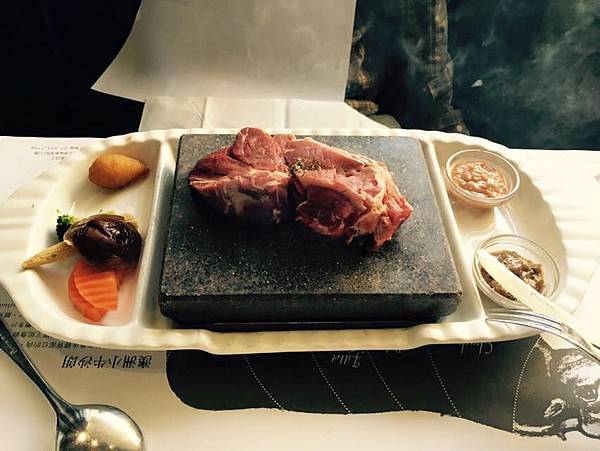 12366207_1091913987487024_7285262680811376495_n (1).jpg