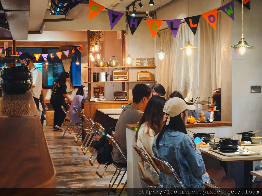 【中山區美食】娘子家咖啡 濟州島風格  韓系質感復古咖啡廳 