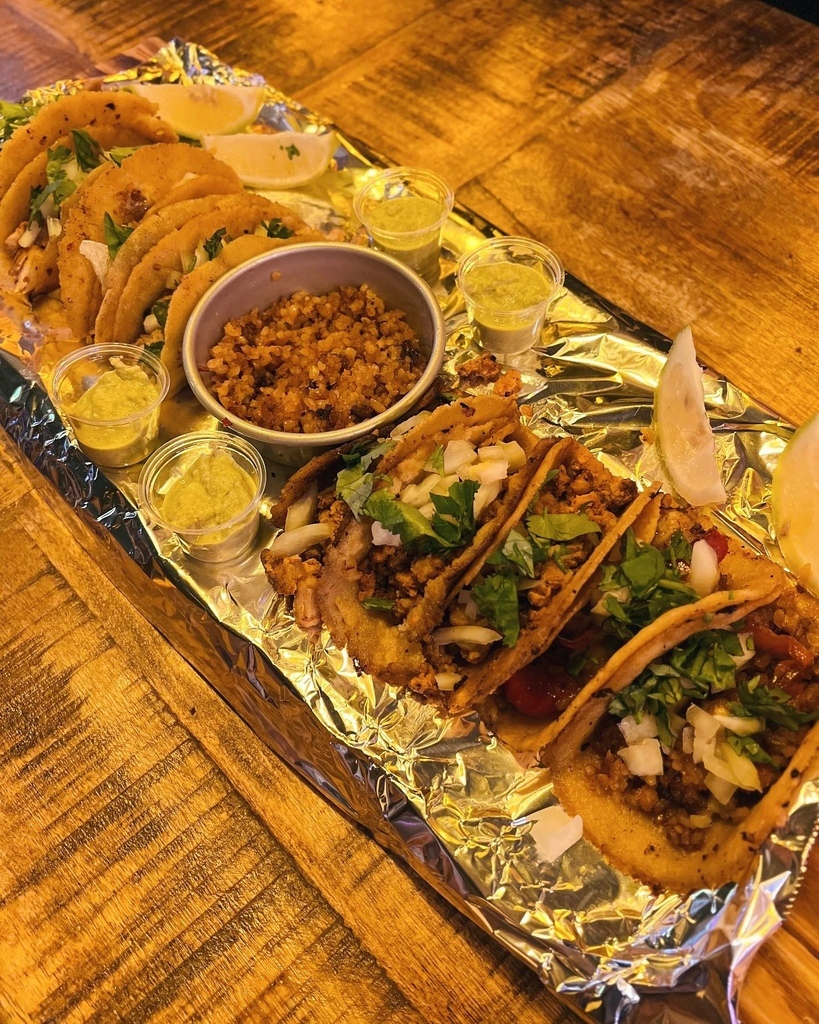 圓山美食｜Tacos N Taps｜花博裡傳統道地的墨西哥街