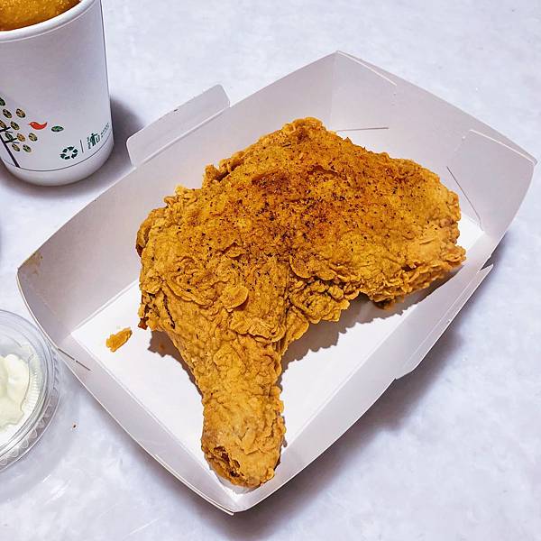 E8B9A8B3-080E-4F90-9A4C-CE95CDB2EF81.jpeg E8B9A8B3-080E-4F90-9A4C-CE95CDB2EF81.jpeg