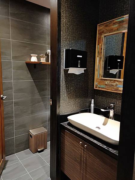 IMG20190805192826.jpg IMG20190805192826.jpg