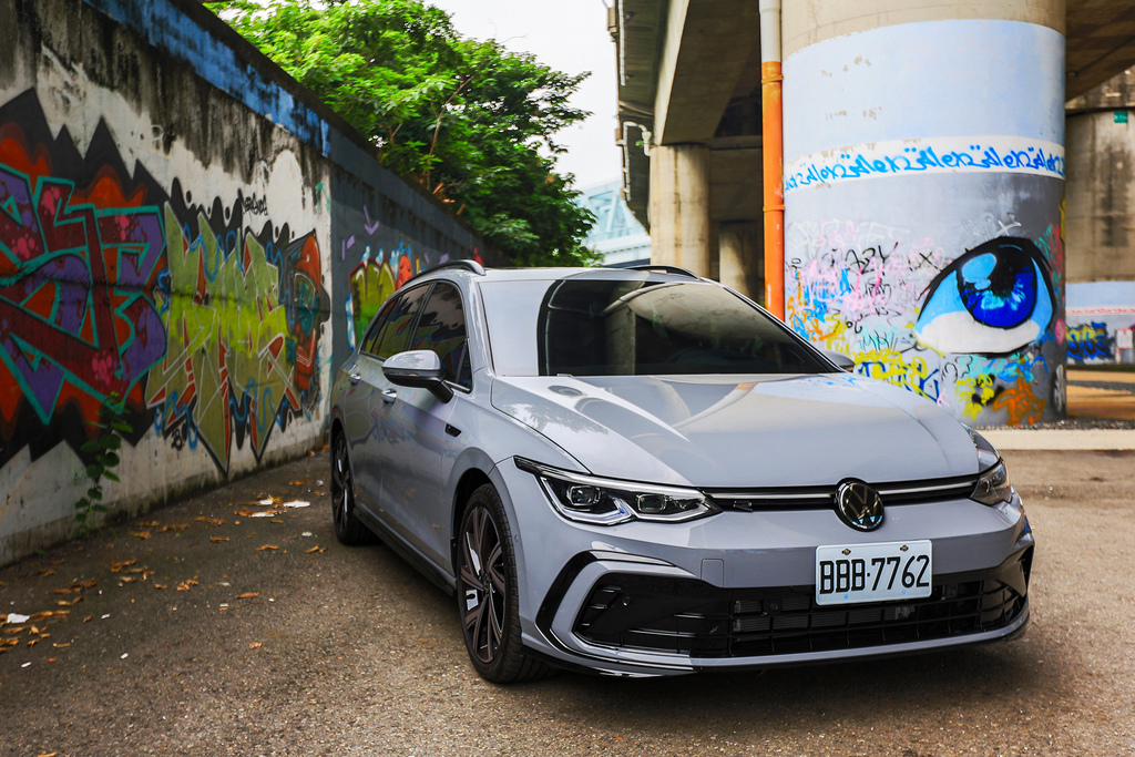 [實測]福斯VW Golf 8 Variant - 台中一日