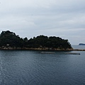 搭船遊九十九島，這座島號稱像獅子躺著的樣子