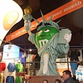 2006_1218NY0033.JPG