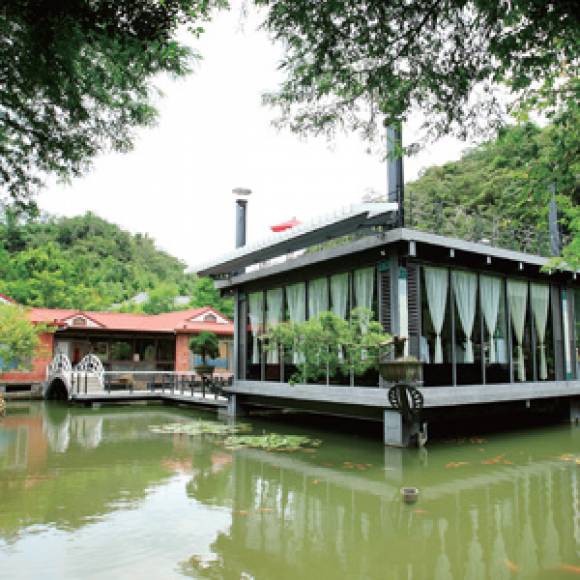 土角厝水上餐廳