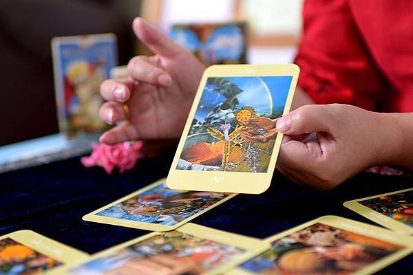 鍾絲雨 元辰宮 前世今生 塔羅 鍾絲雨 元辰宮 前世今生 塔羅