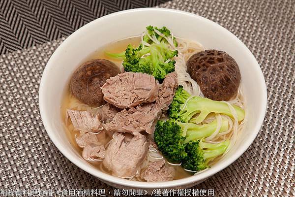 香菇燉腱子肉麵線-2195