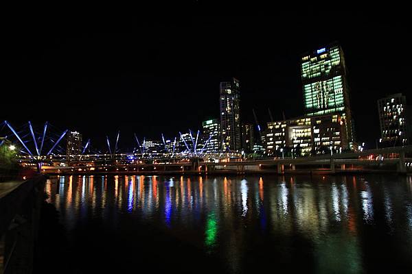 Brisbane 河岸夜景_05.JPG