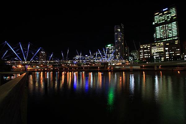 Brisbane 河岸夜景_03.JPG