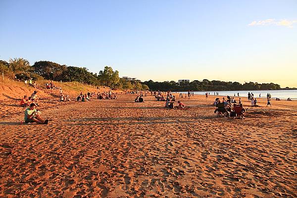 mildil sunset market18.JPG