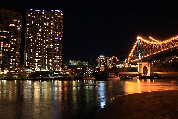 Brisbane 河岸夜景_16.JPG