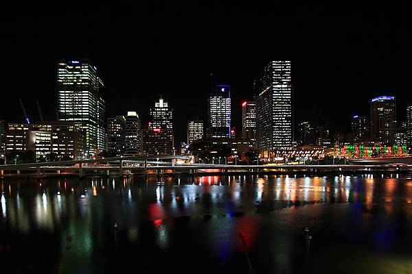 Brisbane 河岸夜景_01.JPG