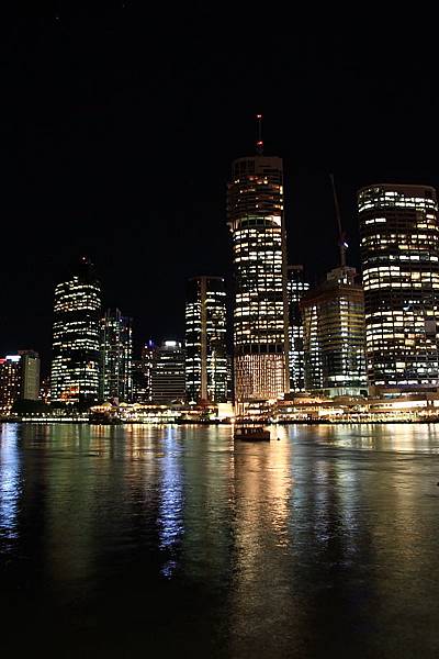 Brisbane 河岸夜景_14.JPG