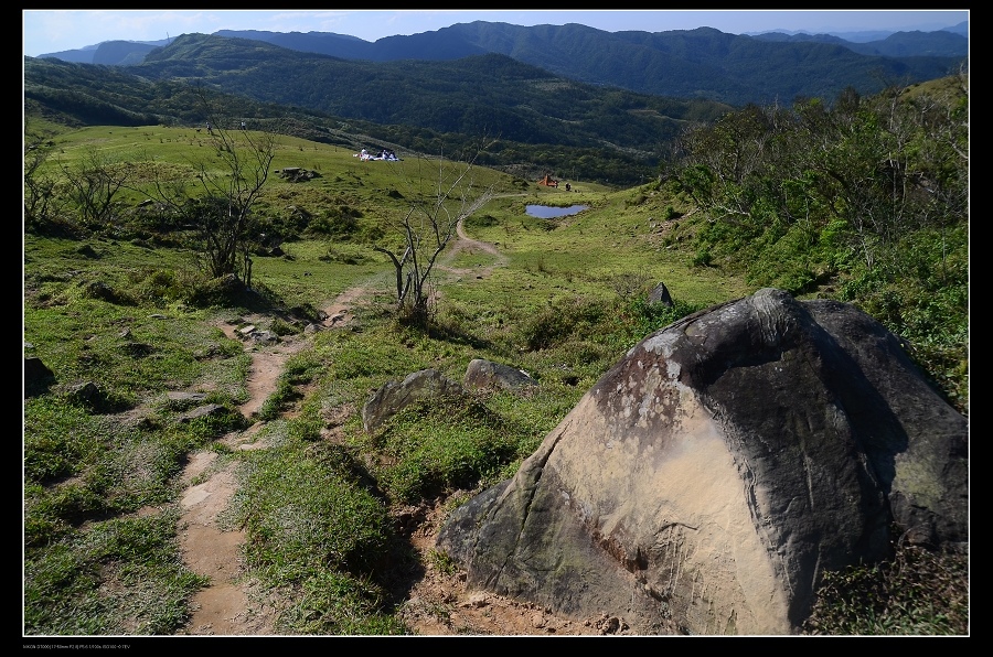 石頭.jpg 石頭.jpg